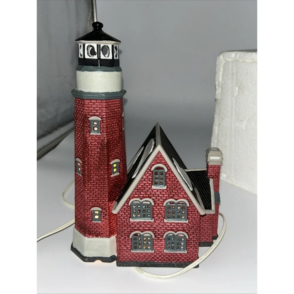 Lemax 1997 Rocky Point Lighthouse Plymouth Corners #75245 Twin Bulbs 1 Flashing